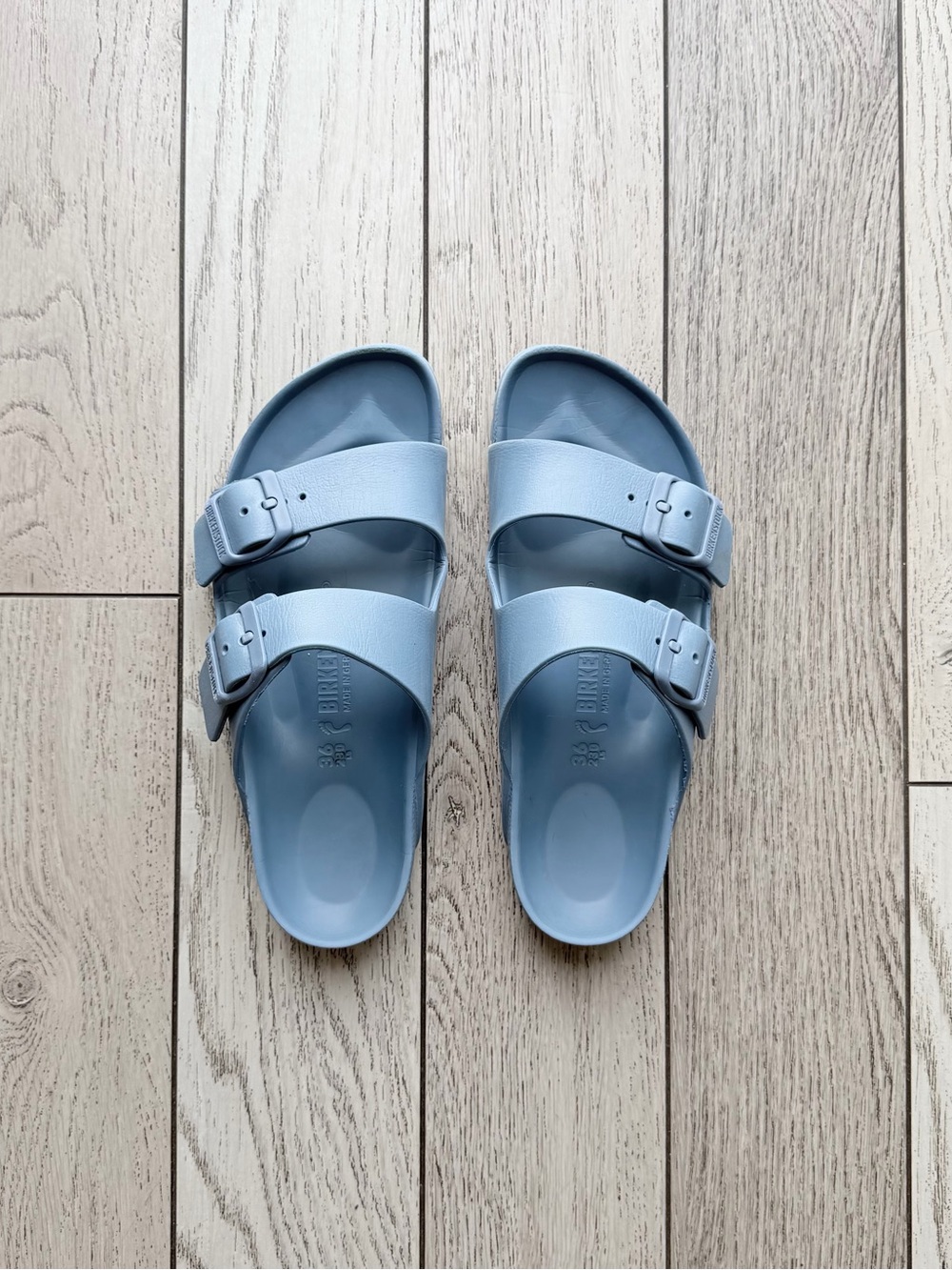 Women’s Birkenstock Arizona Blue Slide Sandals size 5-5 1/2
